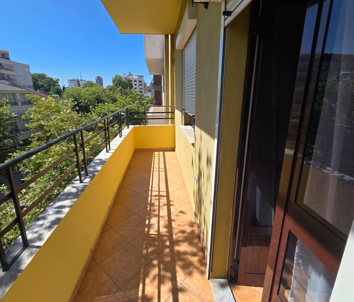 Apartament me qera 1+1 në Qendër Durrës