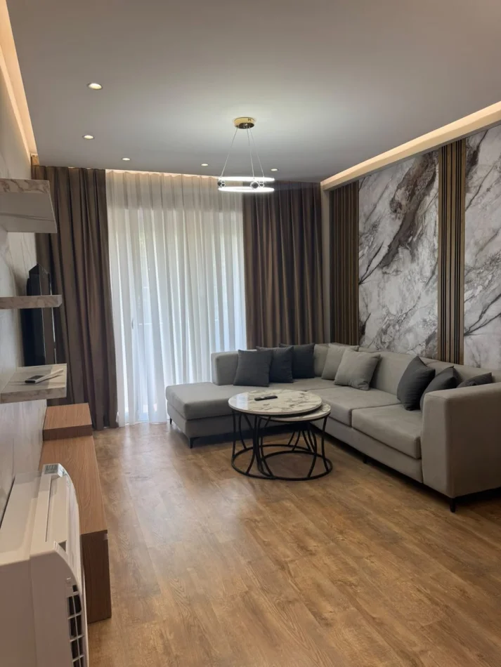 Tirane, apartment for rent 1+1, 3rd Floor, 84 m², €750 (Laprake)