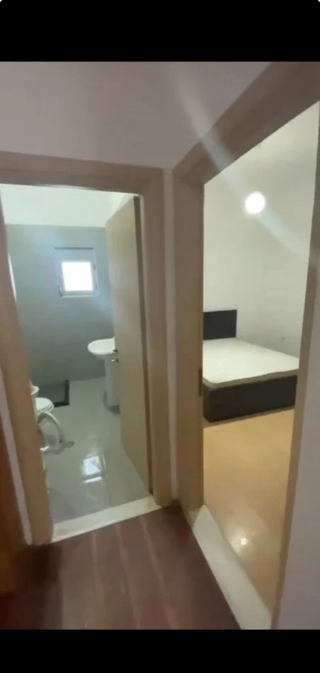 Tirana, Apartment for Rent 1+1 with Balcony, 2nd Floor, 56 m², €500 (HEATING INCLUDED)