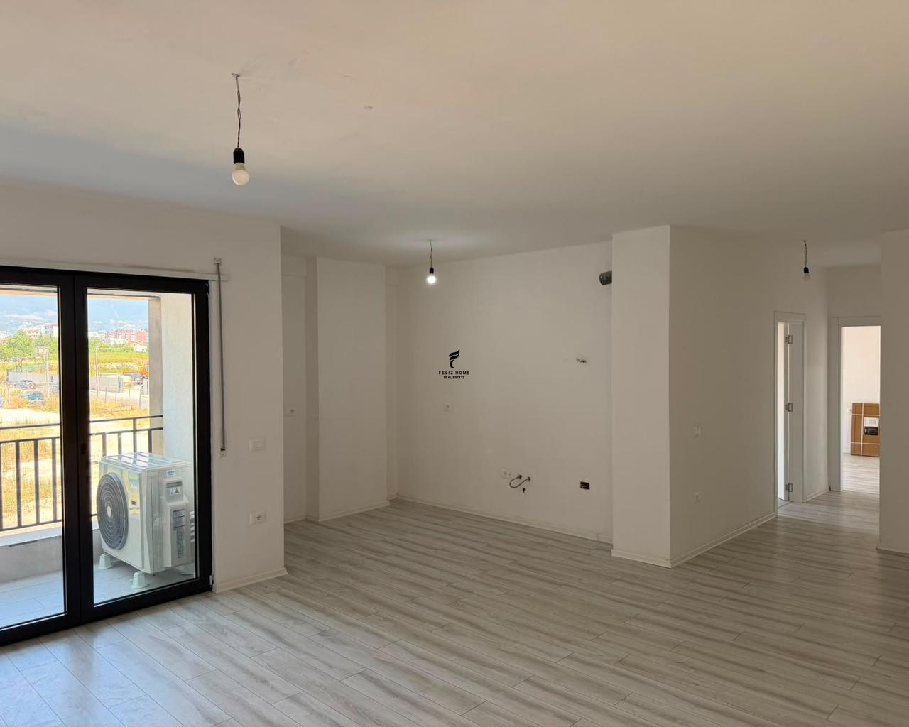ZONA COMMERCIALE DI 105m2 IN JORDAN MISJA 70.000 LEKE FH-85017