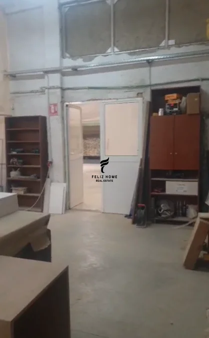 Tirane, affitto magazzino al piano terra 0, 800 m² 2.600 € (KOMBINAT)
