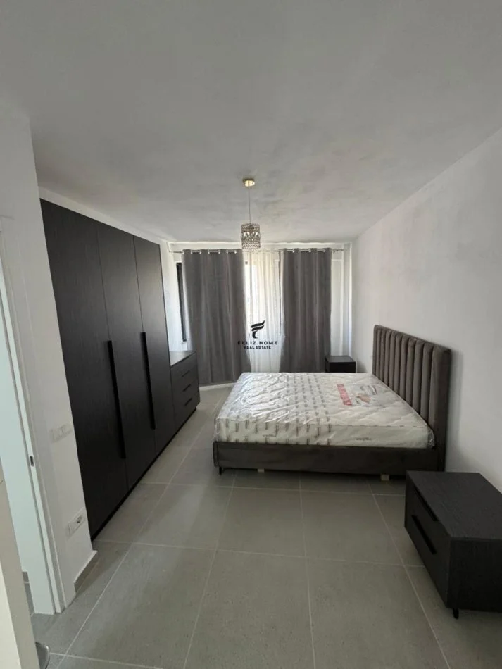 Tirane, affitto appartamento 2+1 Piano 7, 110 m² 700 € (ASTIR)