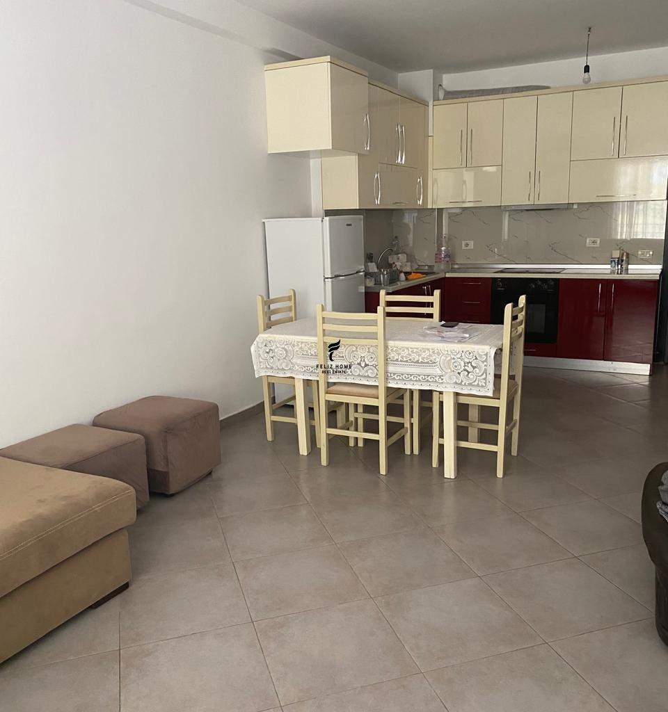 APARTAMENT ME QERA 2+1 KODRA E DIELLIT 55.000 LEKE FH-75887