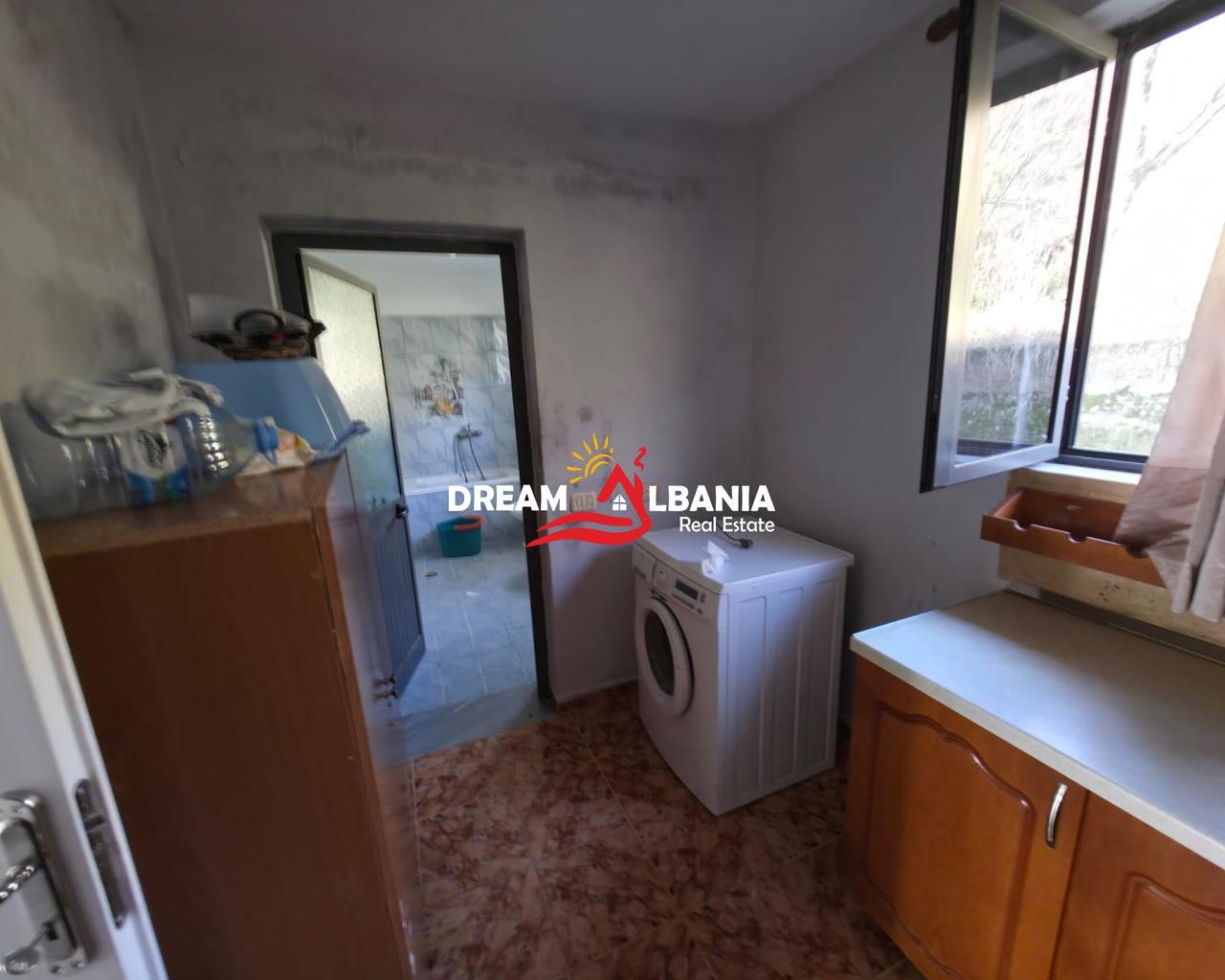 Private House for Sale in Pezë Helmës, Tirana (ID 4151213)