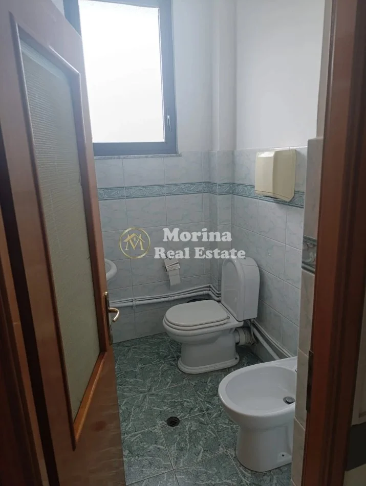 Tirane, Commercial Space for Rent in Kati 1, 375 m², €2,700 (Xhamlliku)