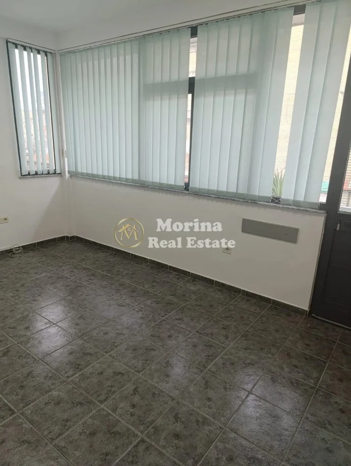 Tirane, Commercial Space for Rent in Kati 1, 375 m², €2,700 (Xhamlliku)