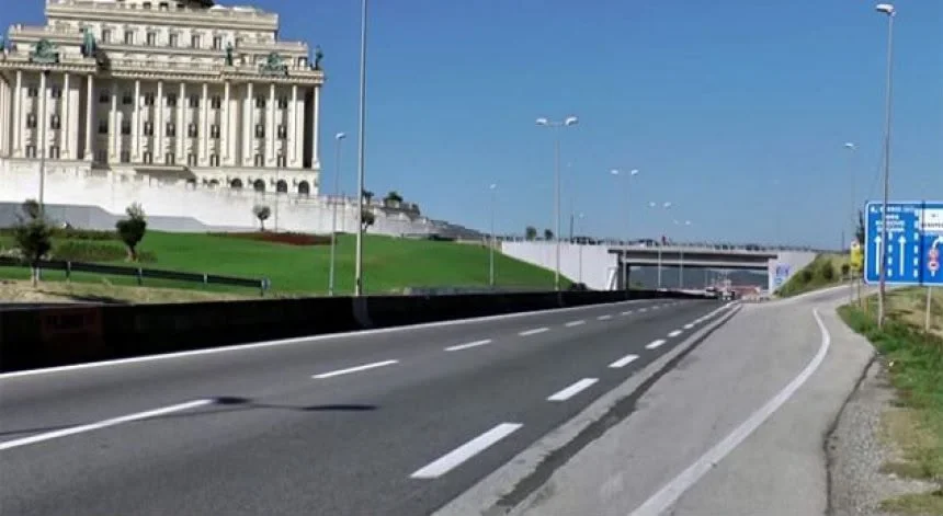 Tirane, shitet toke , 6.600 m² 726.000 € (autostrades tirane-durres)