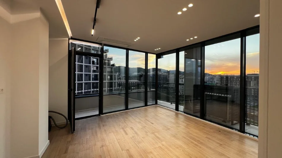 Tirane, jepet me qera zyre Kati 8, 130 m² 2.000 € (LAKE VIEW)