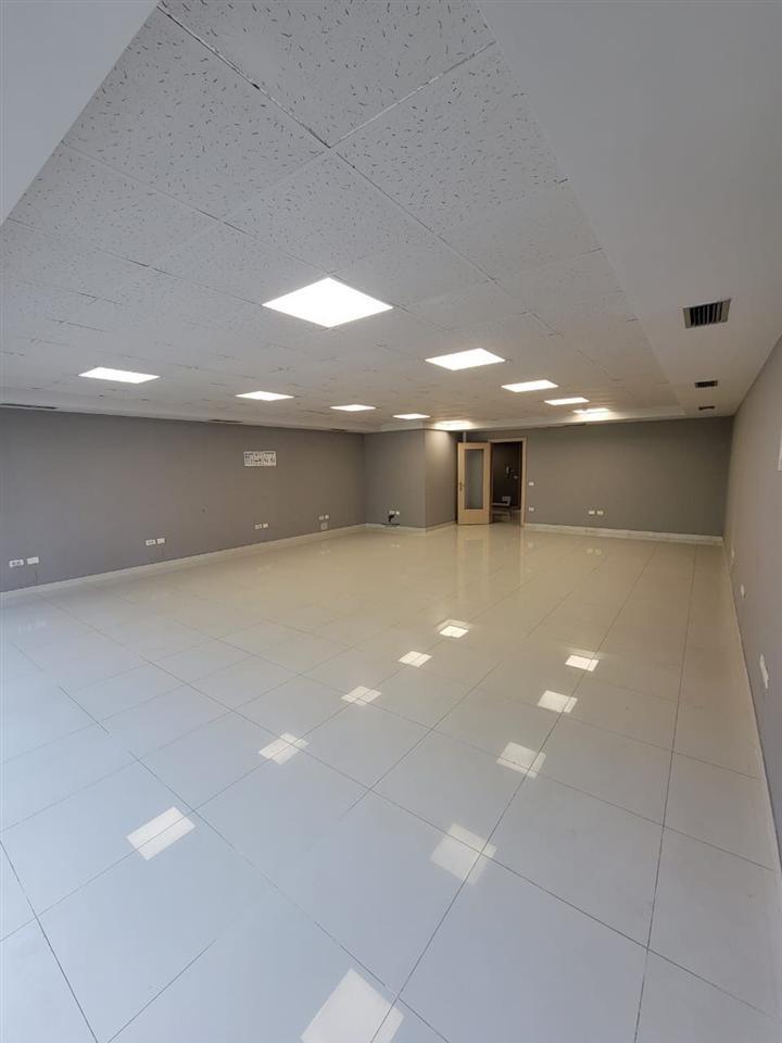 ZYRE ME QERA 210 M2 BLLOK 3700 EURO