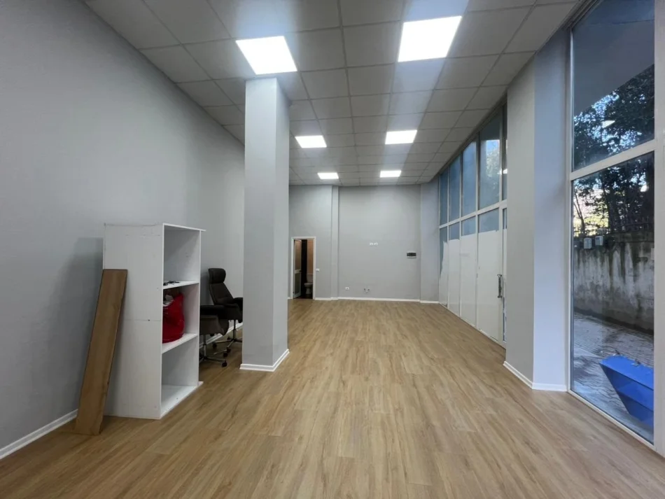 Tirana, Business Premises for Sale, 1st Floor, 59 m², €125,000 (Fresku)