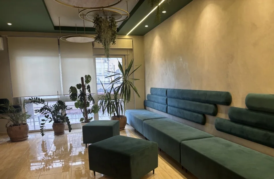 Tirana, vendita ambiente commerciale al terzo piano, 150 m², 50.000 € (Don Bosko)