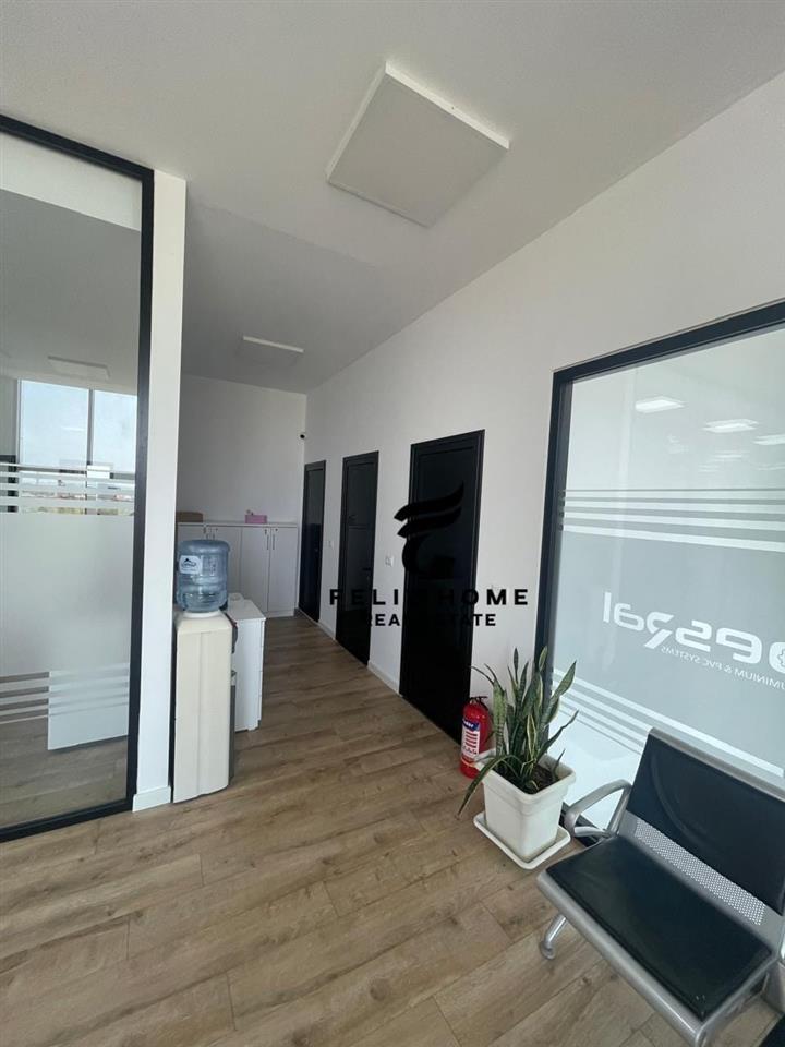 BUSINESS PREMISES WITH 200 M2 AREA TOP CHANNEL 1,750 EURO