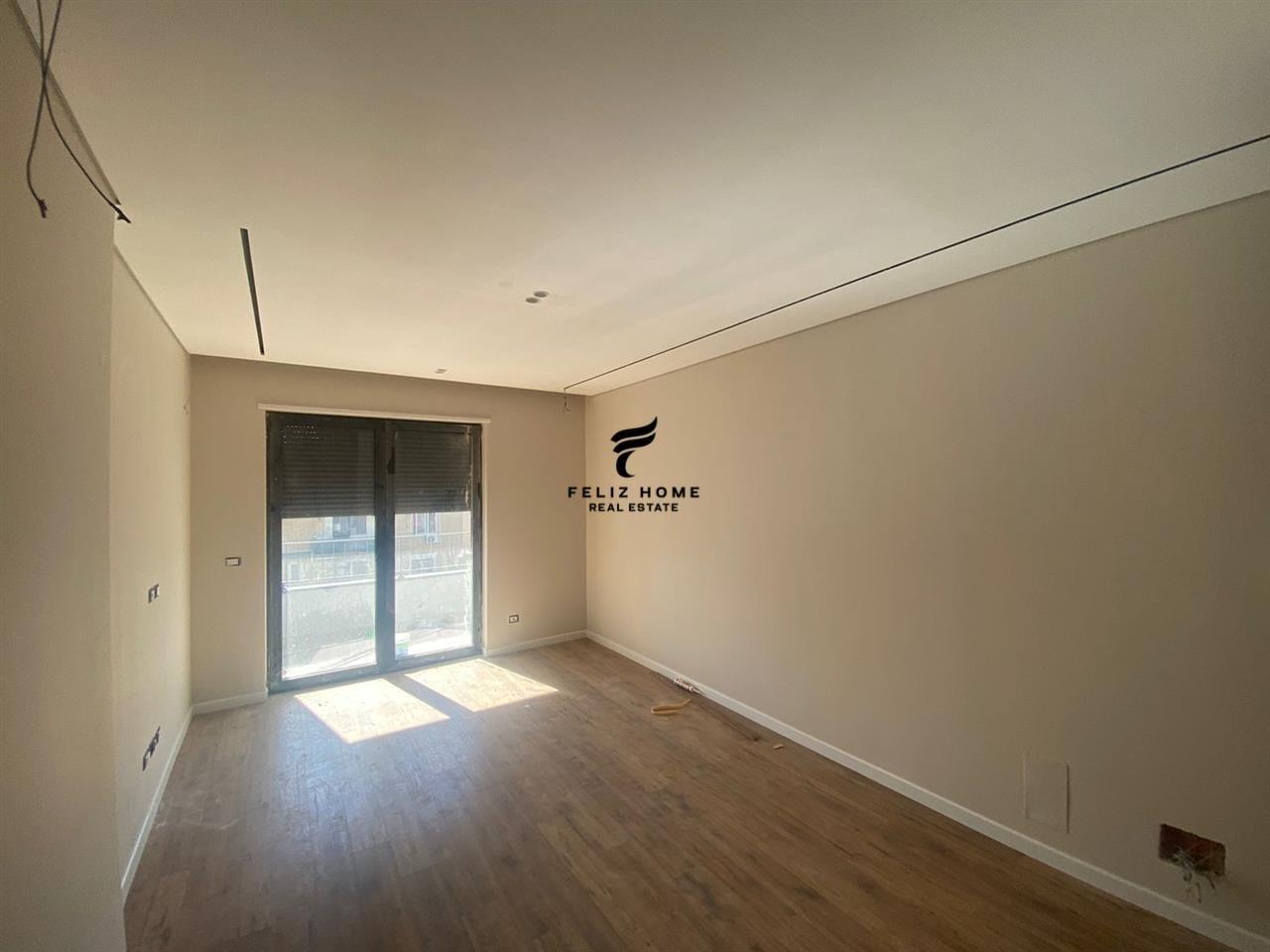 ZYRE ME QERA 110 M2 STACIONI TRENIT 750 EURO