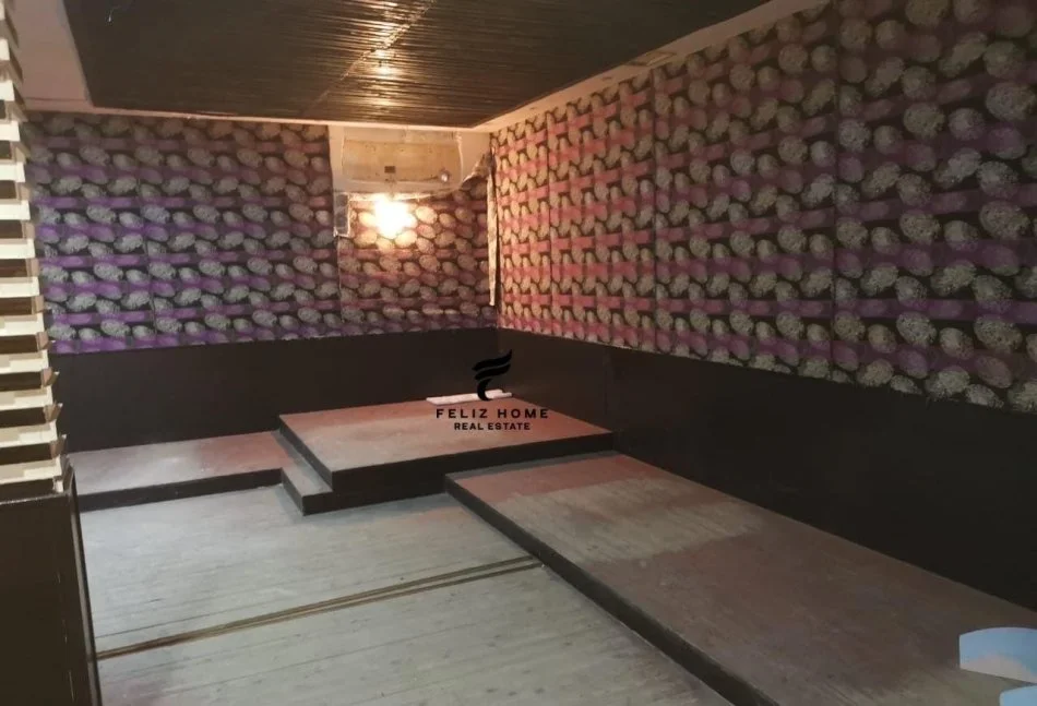 Tirane, shitet dyqan Kati 0, 148 m² 250.000 € (ALI DEMI)