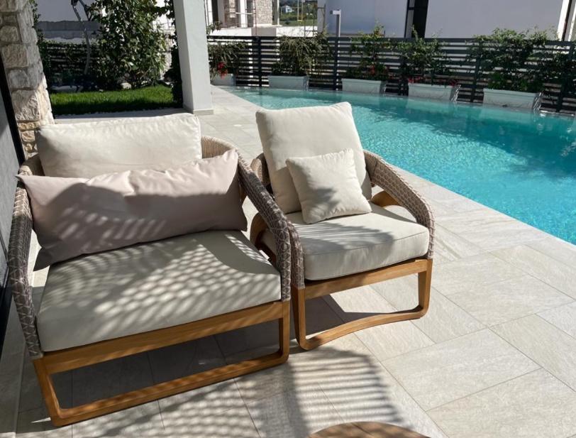 Individual Villa for Sale – Lake Farka