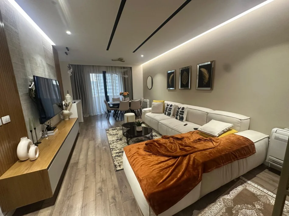 Tirane, shitet apartament 3+1 Kati 4, 650.000 € (Rruga e Kosovareve)