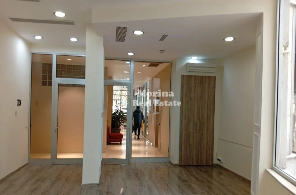 Tirane, Business Premises for Sale Ground Floor, 33 m² 170,000 € (Myslym Shyri)