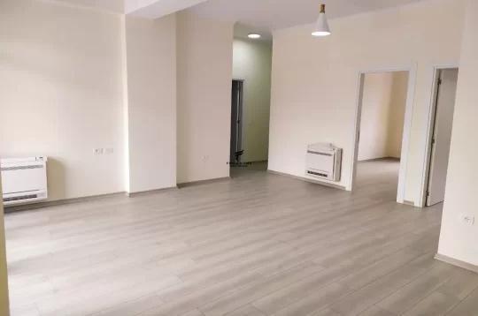 ZYRE ME QERA 216 M2 MISTO MAME 1.200 EURO