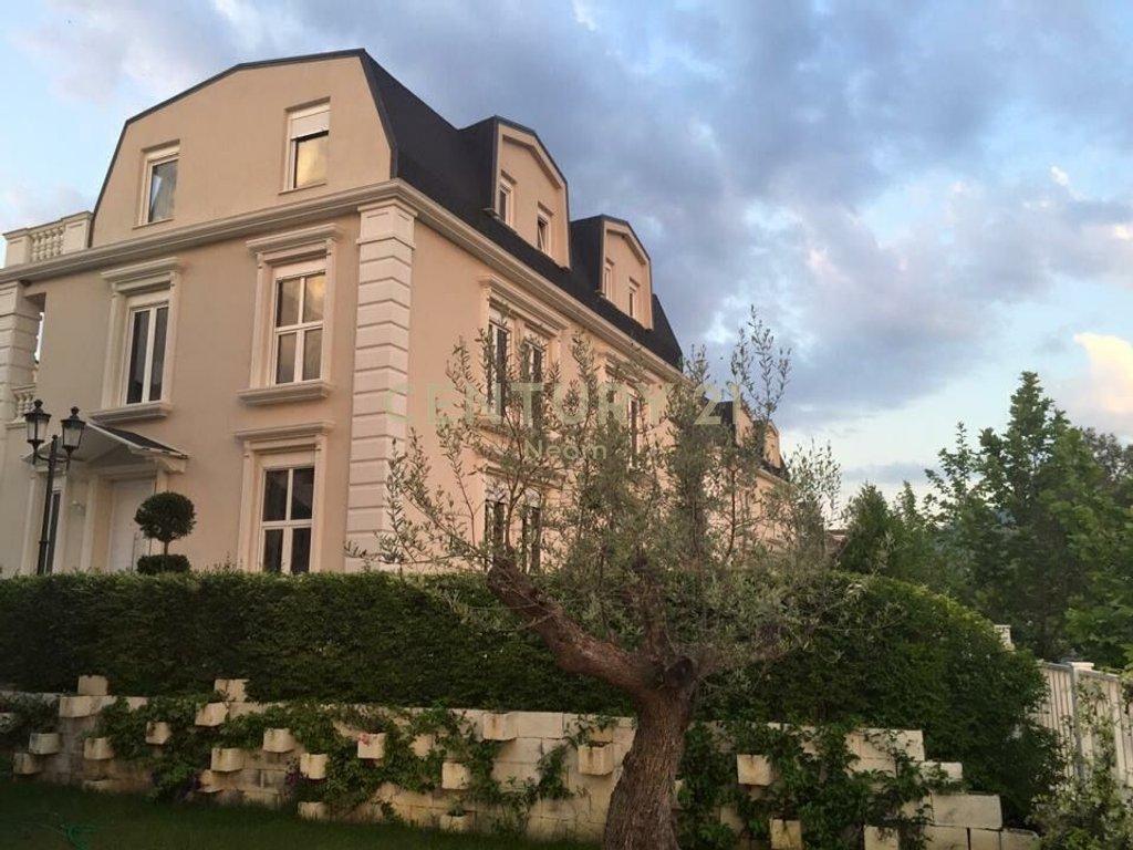 VILË INDIVIDUALE PËR QIRA TEK ''WHITE HOUSES'', TEG Neom1236