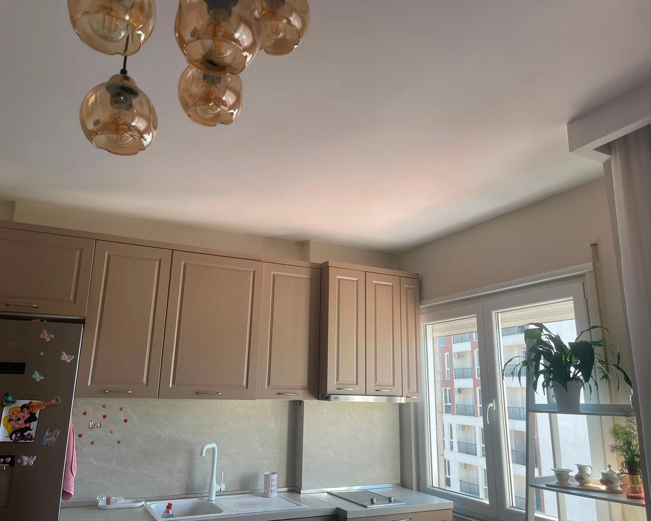 🏡 Appartamento 1+1 in affitto – Di fronte alla Scuola 'Bashkuar', sopra 365 Spa & Sport