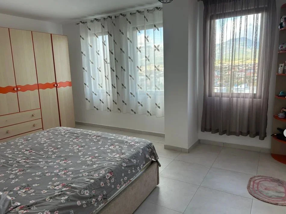 Tirane, vendesi appartamento 2+1 Piano 6, 110 m² 121.000 € (Kamez)