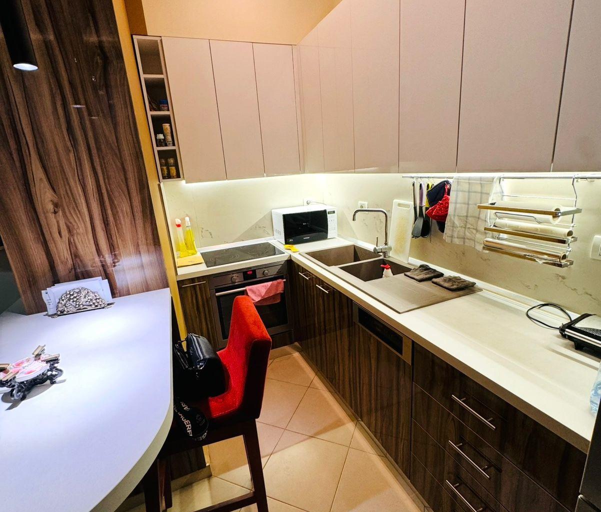 Apartament me qera 1+1+parkim tek Kodra e Diellit