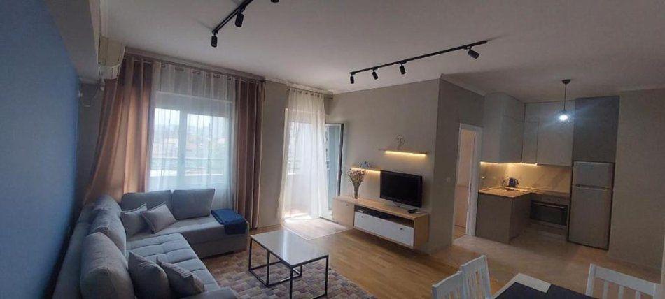 APARTAMENT ME QERA 1+1 RRUGA E DIBRES 600 EURO