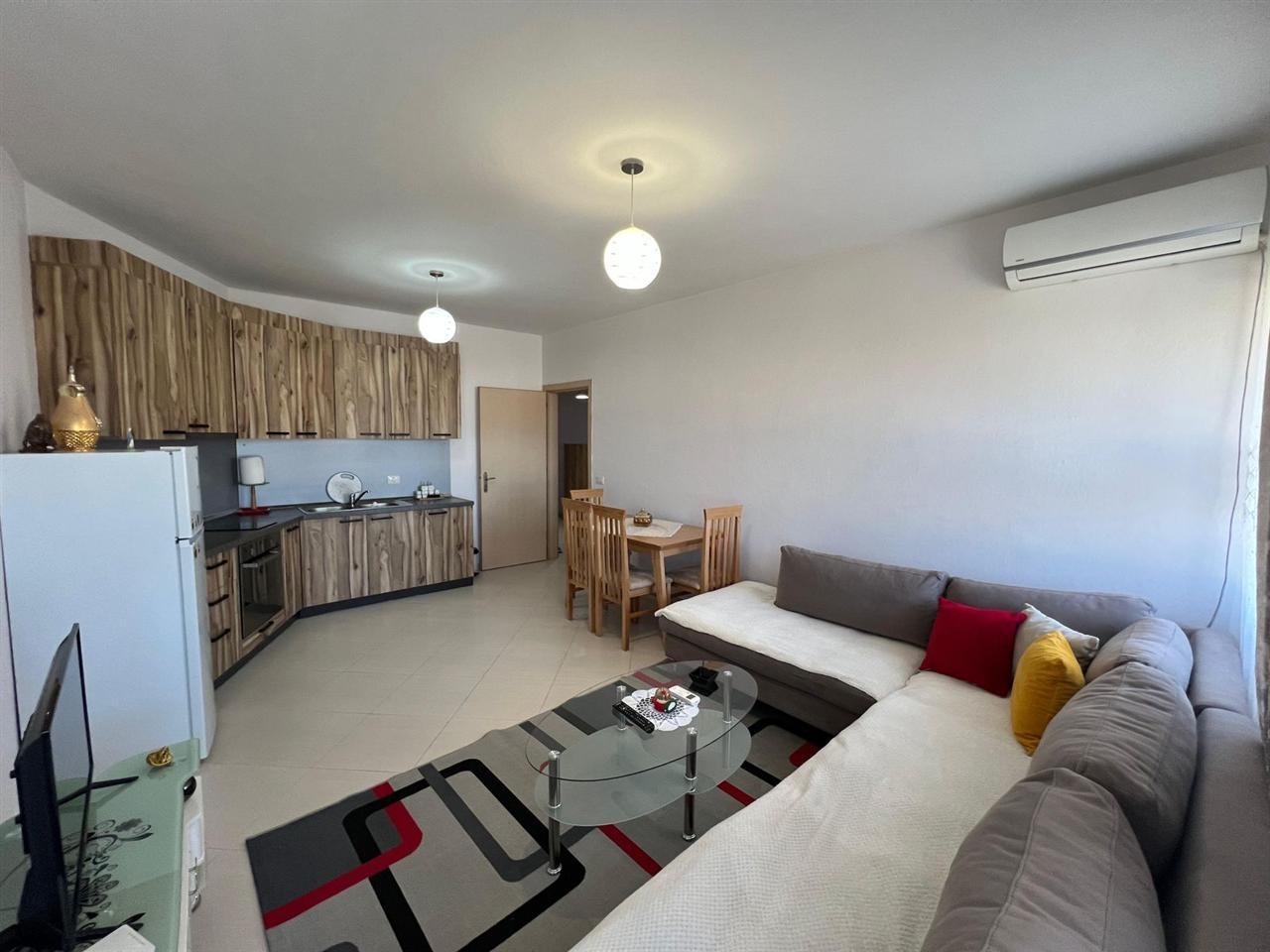 APARTAMENT ME QERA 1+1 YZBERISHT 50.000 LEKE