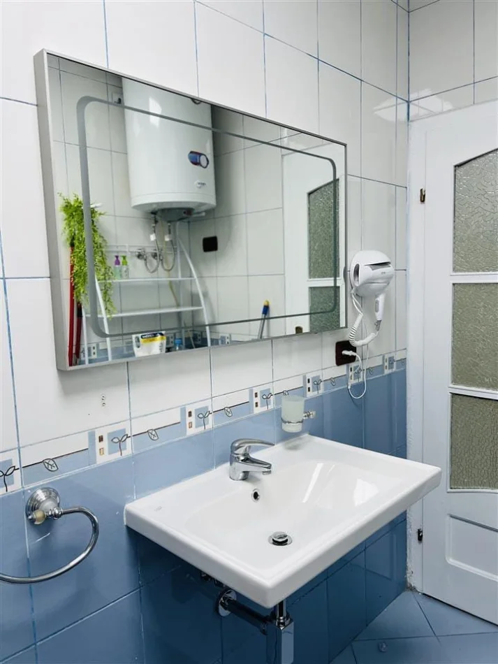 Tirana, vendesi appartamento 1+1 al piano 4, 65 m² 206.000 € (Stadio Dinamo)