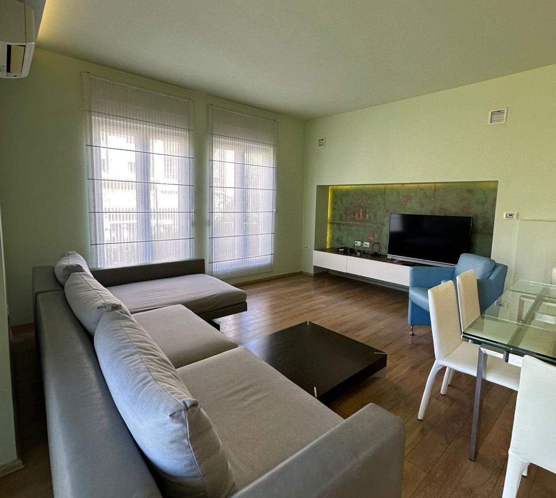 🏡✨ Jepet me Qira Vilë 4-Katëshe – White House Residence, pr