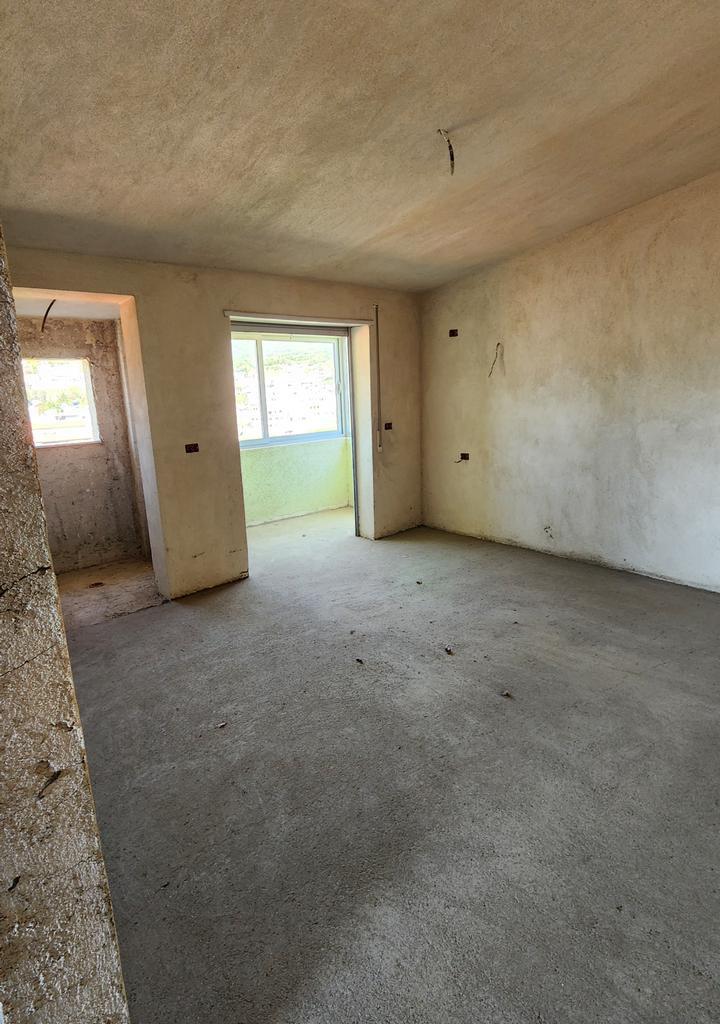 🏡 FOR SALE: 4-Storey Private Villa in KOMBINAT🔥