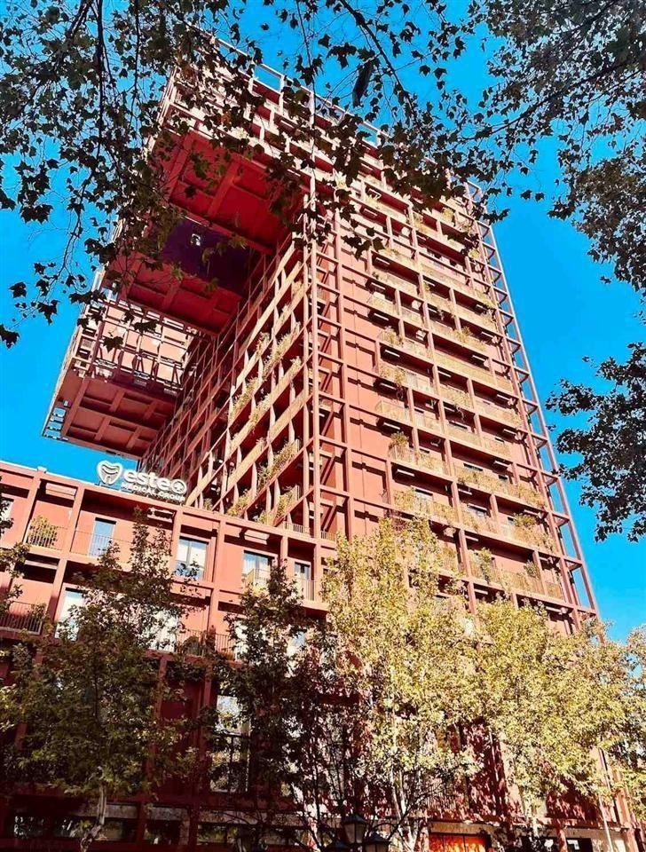 ZYRE ME QERA 117 M2 RRUGA E KAVAJES 1.280 EURO