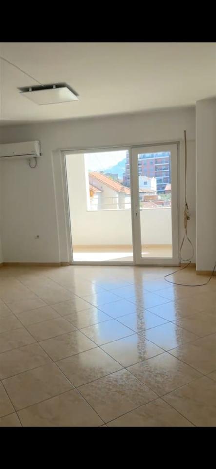 ZYRE ME QERA 128 M2 SIRI KODRA 50.000 LEKE