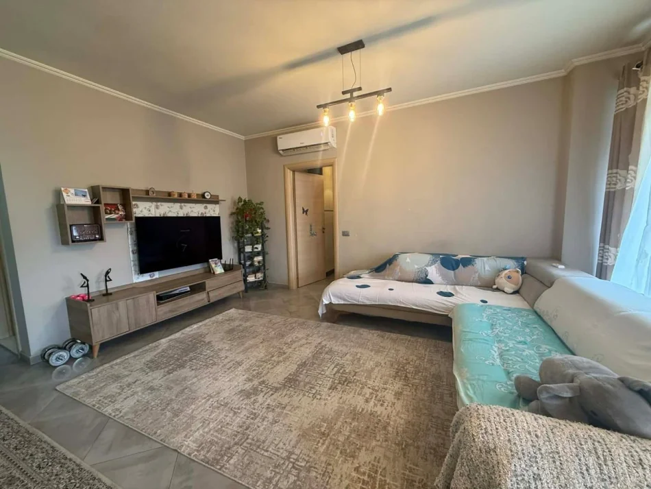 Tirane, vendesi appartamento 2+1 Piano 5, 102 m² 205.000 € (Rruga e Dibrës)
