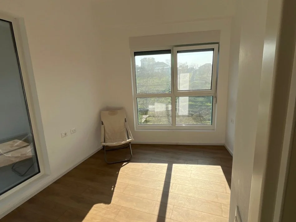 Tirane, vendesi appartamento 2+1+Balcone Piano 7, 74 m² 128.000 € (ALI DEMI)
