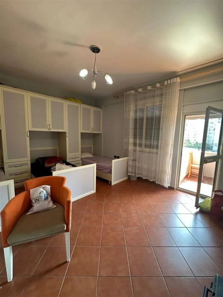 Tirano, vendesi appartamento 2+1+Balcone Piano 3, 117 m² 293.000 € (VIA KAVAJES)