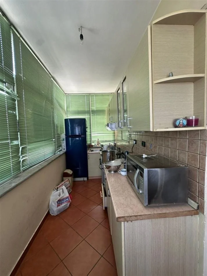 Tirano, vendesi appartamento 2+1+Balcone Piano 3, 117 m² 293.000 € (VIA KAVAJES)