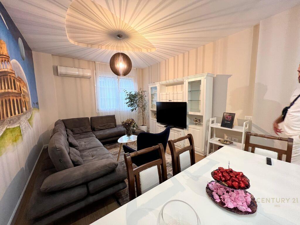 JEPET ME QIRA APARTAMENT 2+1 TEK LIQENI I THATE !