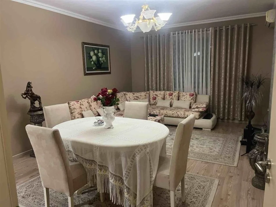 Tirane, shitet apartament 2+1+Ballkon Kati 1, 106 m² 206.000 € (astir)