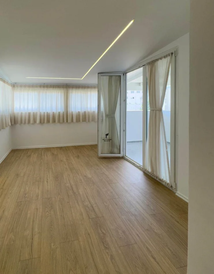 Tirane, vendesi appartamento 1+1, 73 m², 114.000 € (FRESK)