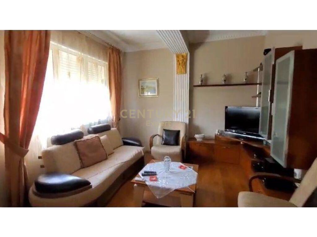 2+1 Apartment for Rent at Kristal Center in the Municipality of Paris