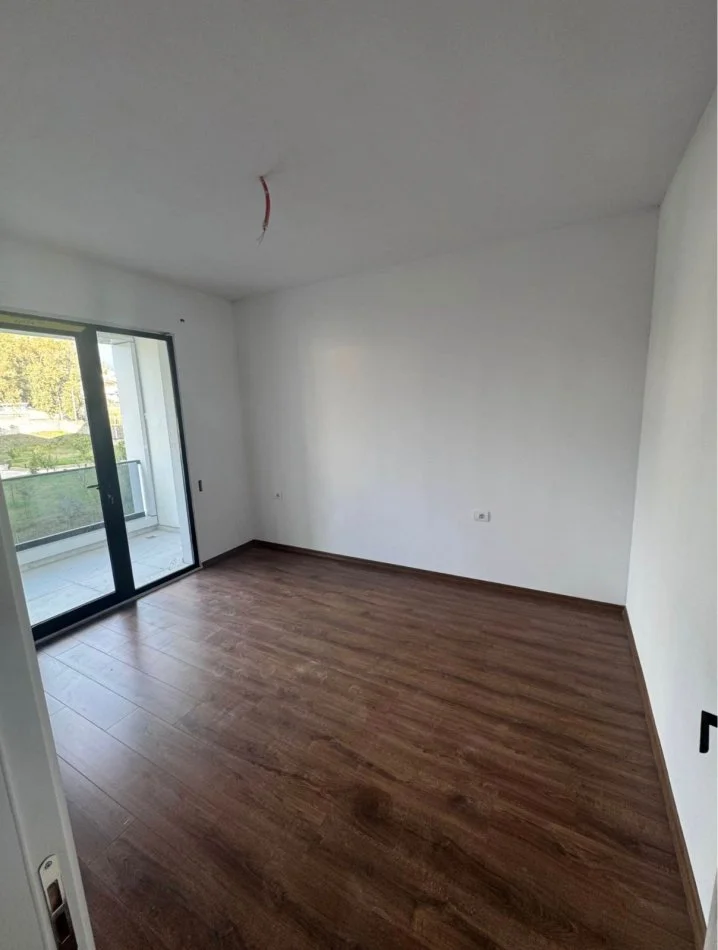 Tirane, shitet apartament 1+1+Ballkon Kati 2, 63 m² 85.000 € (PASKUQAN)