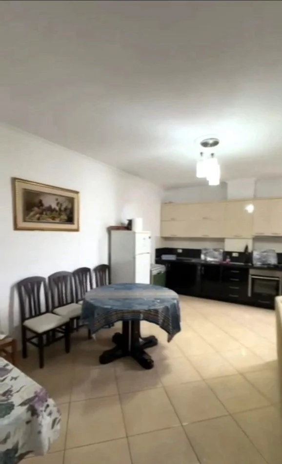 Tirano, appartamento in vendita 2+1+Balcone Piano 7, 112 m² 165.000 € (ASTIR)