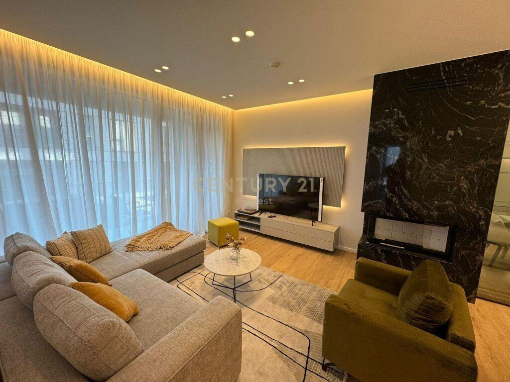 APIM ME QIRA APARTAMENT 3+1+2+POST PARKIMI,LIQENI I THATE