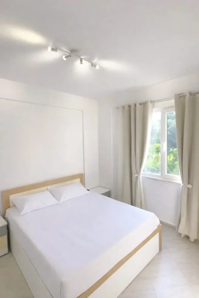Tirane, for sale 3+1 apartment, 5th floor, 100 m², €280,000 (Liqeni i Thatë)