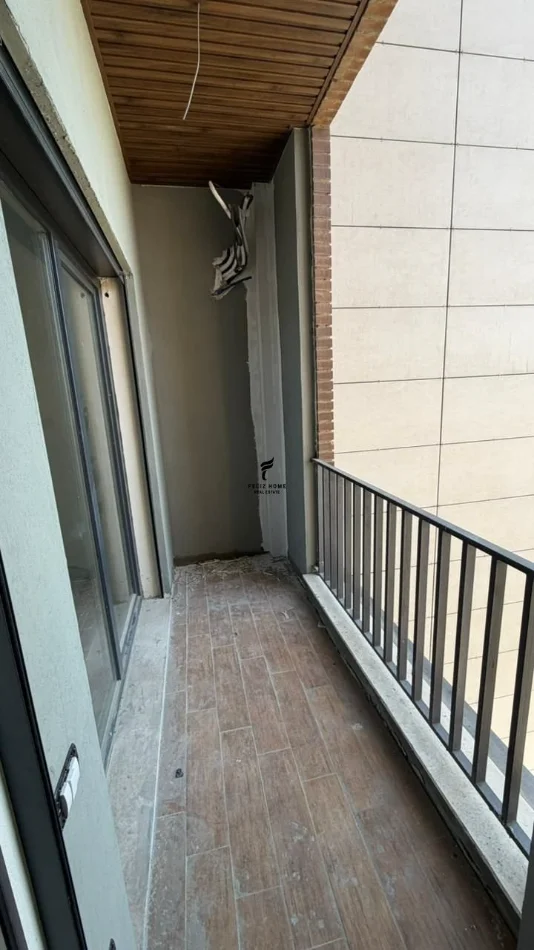 Tirane, shitet apartament 1+1 Kati 3, 54 m² 125.000 € (RRUGA E KAVAJES)