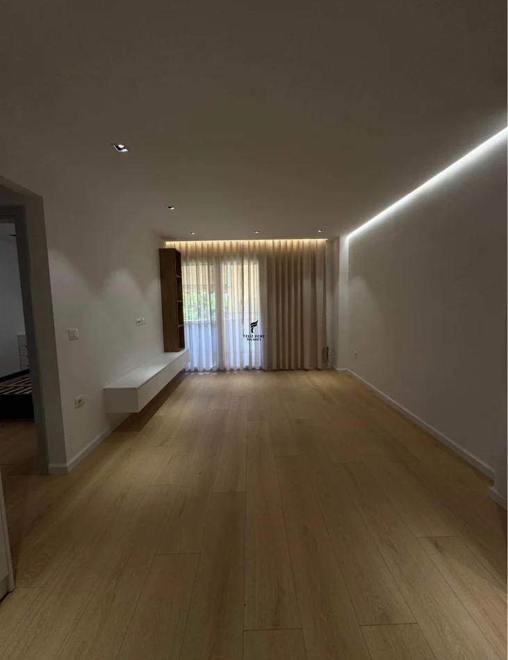 Tirane, vendesi appartamento 1+1 Piano 2, 55 m² 143.000 € (BRRYLI)
