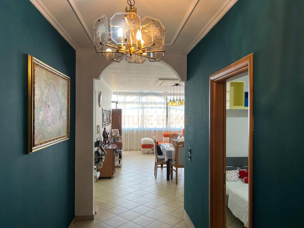 0694603851,Qira, Apartament 3+1+2, Ish Parku I Autobuzave