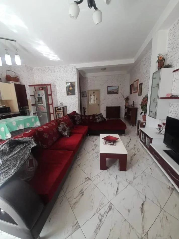 Tirana, Apartment for Rent 1+1, Furnished, Price 45,000 Lekë të Reja, Near Emerald Center, 5 Maj Street, Tirana