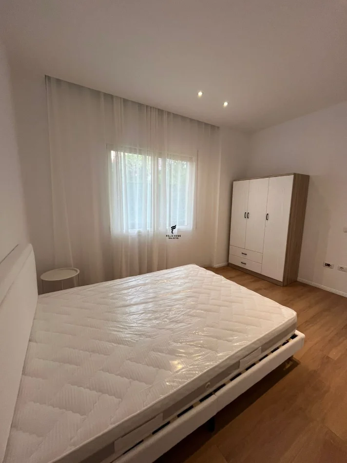 Tirane, affitto mensile appartamento 1+1 Piano 1, 70 m² 450 € (ALI DEMI)
